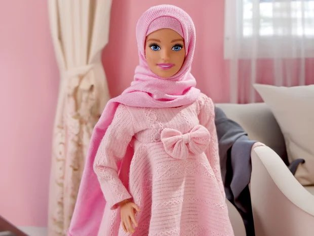 beautiaf's tweet photo. yang pakai hijab please biasain PAKE HAIR MIST, biar kepala &amp; rambut tetep wangi meskipun ketutup seharian.

aku rekomendasiin hair mist yang wanginya bisa tahan 6++ jam dan GEMEC KARENA ADA BARBIENYA🎀💅🏻 https://t.co/deecfGIZts