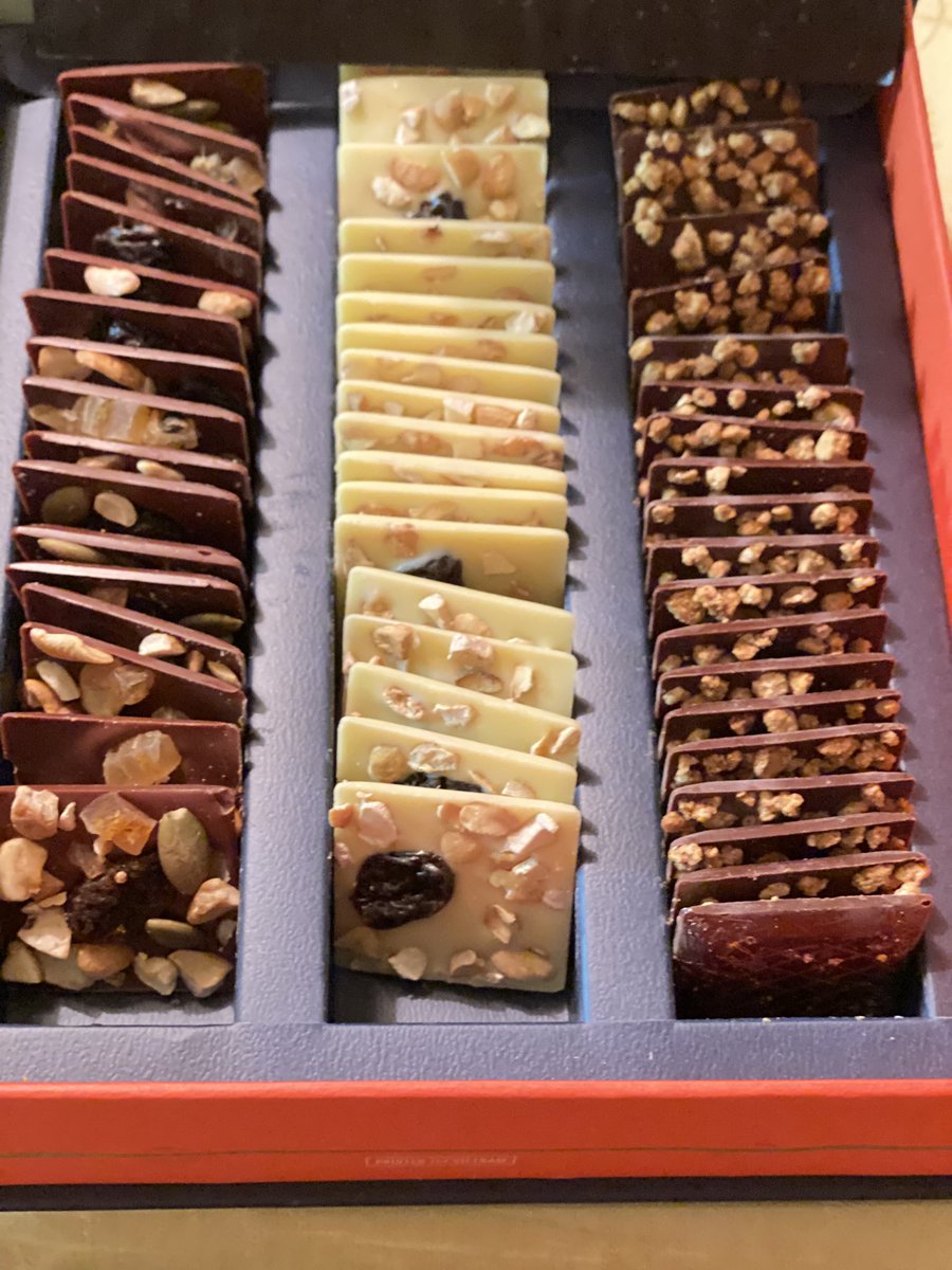 maoooo_t_'s tweet photo. MAROU chocolate💕
とても美味しい…。爆買いしてよかった…。食べるのもった���ない😭✨ https://t.co/NMeaCOxW6t