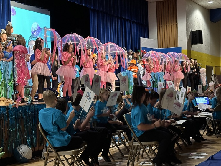 JudsonAdventure's tweet photo. Opening Night  of Finding Nemo Kids was a HUGE success!! The cast and crew did AMAZING!!! I’m so proud!!  💙 https://t.co/pKAcs0xDvi