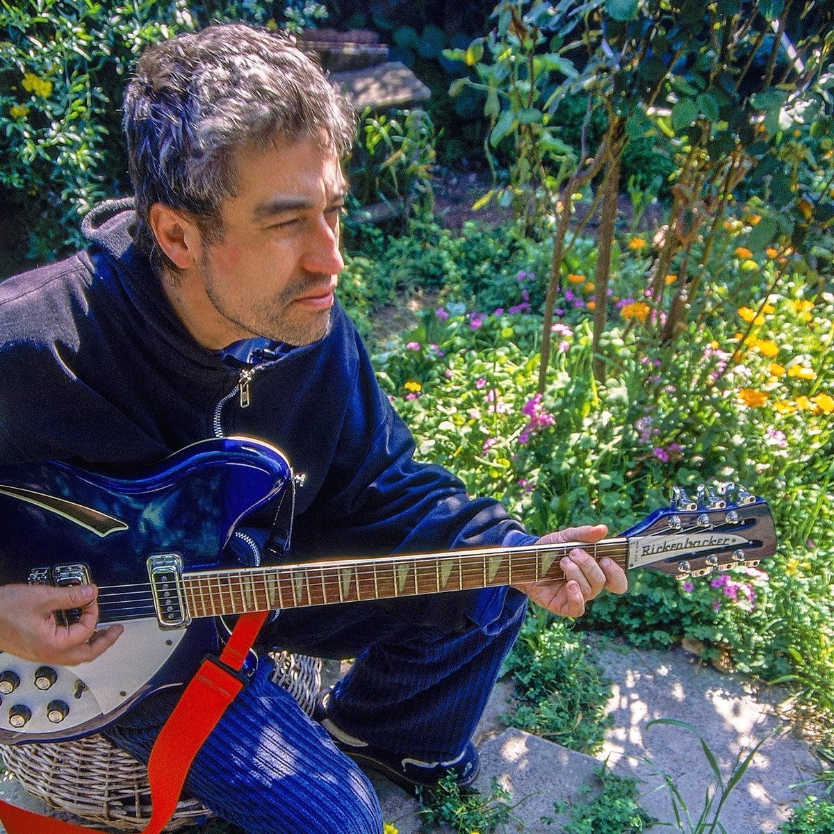 FELIZ CUMPLEAÑOS QUERIDO JORGE

De parte de tus seguidores, amigos y colaboradores que te quieren y respetan. Que tú música nos acompañe en nuestras vidas siempre. Muchas felicidades.

Fotografía: Marco González Ríos