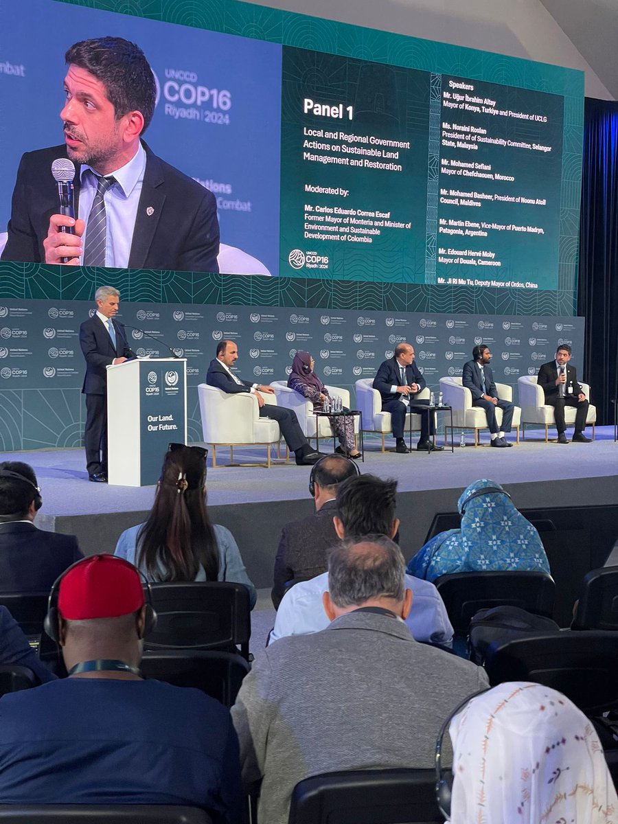 uclg_org's tweet photo. 📍Foro de los Alcaldes #COP16Riyadh
🗣️Martín Ebene, Vicealcalde de Puerto Madryn
💬Los #GLRs han tenido buenas experiencias, pero su impacto no supera el 0.08%. En Patagonia, los #GobLoc tienen autonomía sobre el uso del suelo, lo que da a 5 líderes locales el 40% del territorio. https://t.co/iuNp1Iquzn