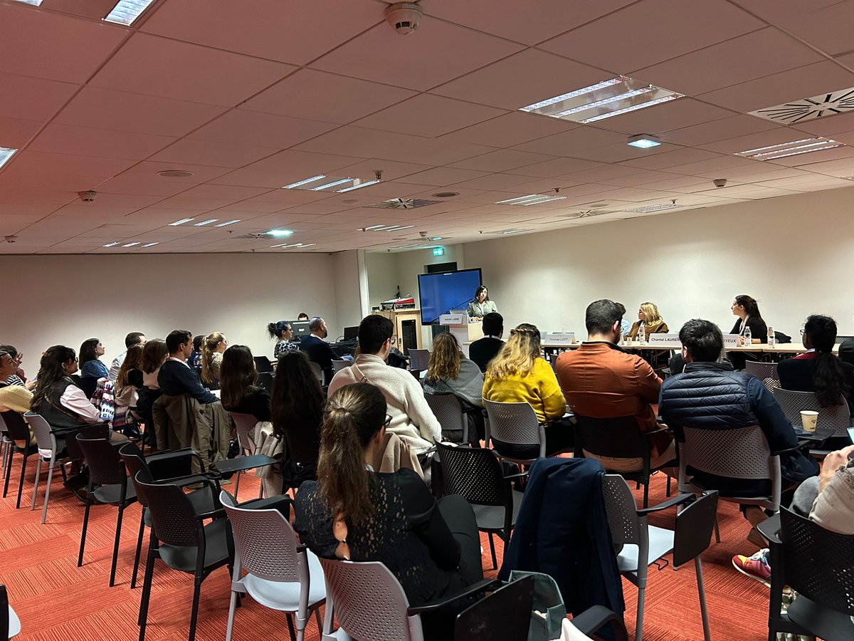 De belles expériences partagées lors de la session paramédicale #Rein et #Foie, lors des #CAPSO24.
🎙️ Isabelle Labbe, Emilie Seynat, Chantal Laurent, Aurélie Grosyeux, Jean Pouyanné
#réanimation #insuffisancerénale #transplantation #urgence #greffehépathique #transplantation