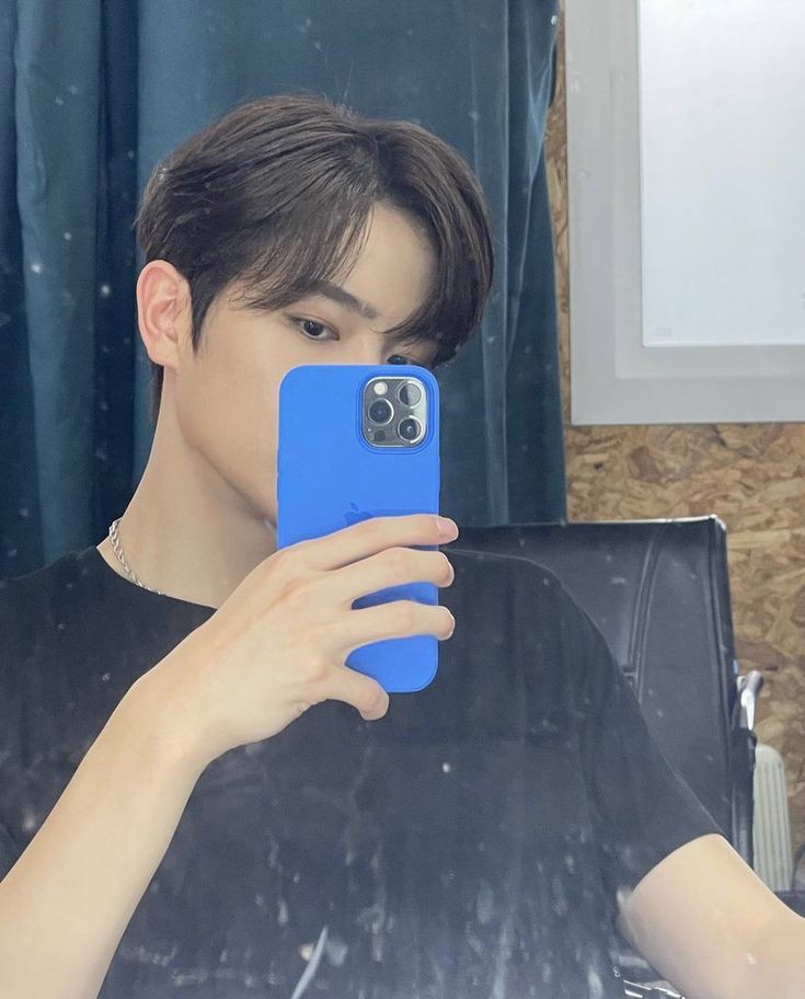 Jy tweet media
