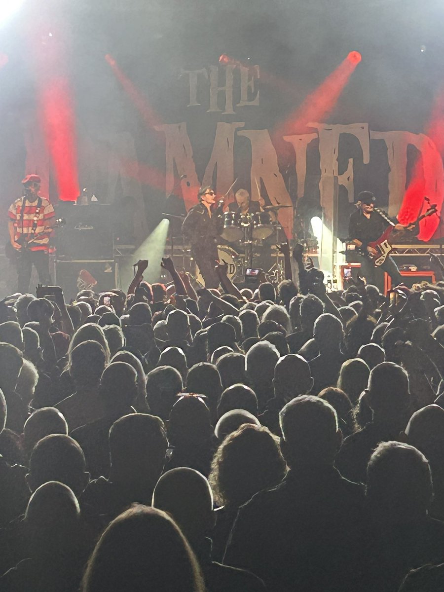 MediaWhoresband's tweet photo. #TheDamned at the Barras in Glasgow last night was outstanding! What a band! What a line up, back in their spiritual home! Nice for us Media Whores to get a shout out from @CaptainSensible 
Its the xmas #BandcampFriday - you know the drill! See you tonite!
https://t.co/kNI687gQrd https://t.co/BmMi05m6aW