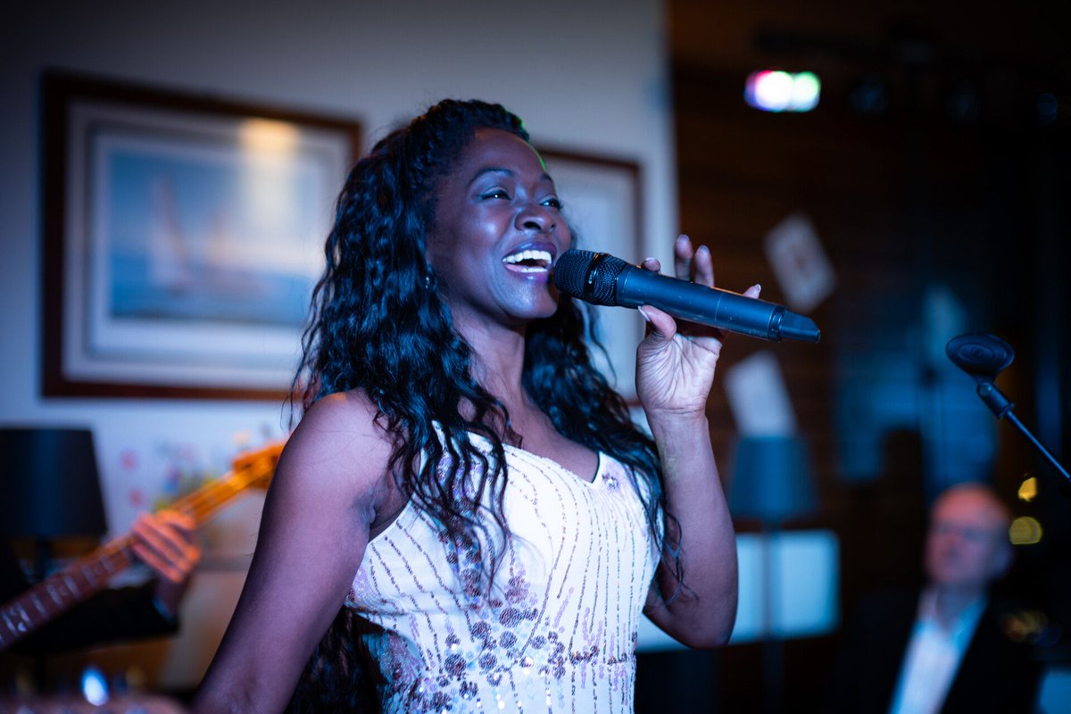 AzaniaNoah's tweet photo. Thank you to Société Nautique de Genève for a beautiful gala evening! 💃🏼 My band and I had a great time performing for you. (Photos by: Tavares Gomes) https://t.co/hnupDo3Umt