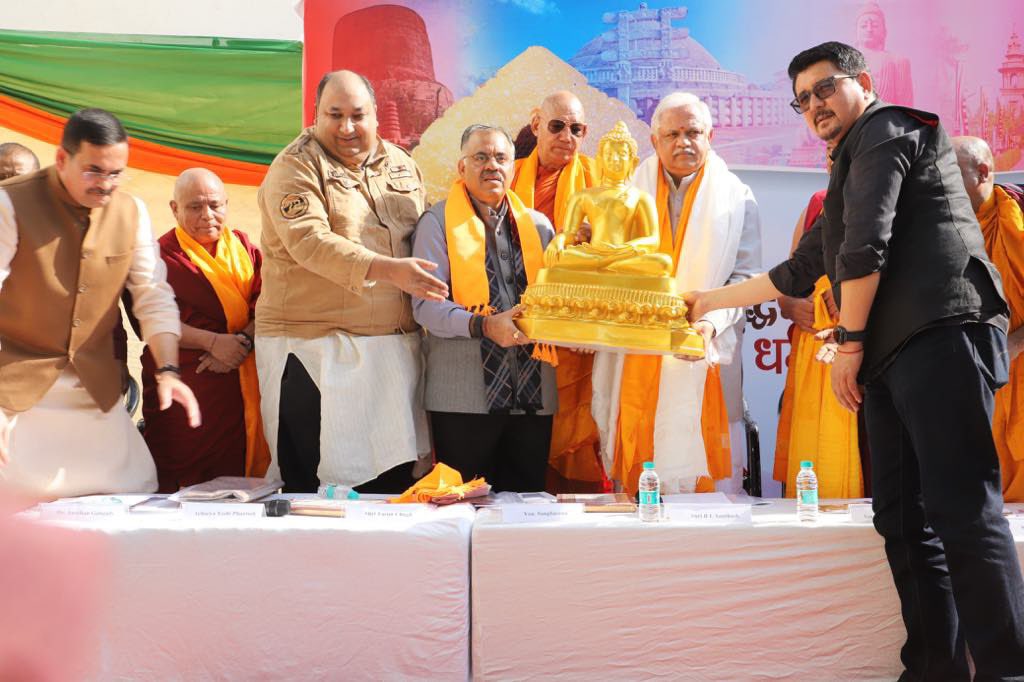 blsanthosh's tweet image. Participated in Bharat Ratna Sri Dr Babasaheb Ambedkar’s Maha Parinirvana Diwas programme at Sri @tarunchughbjp residence organised by @spmrfoundation . Many Venerable Bhikkus &amp;amp; Lamas , senior academicians &amp;amp; political workers were present .