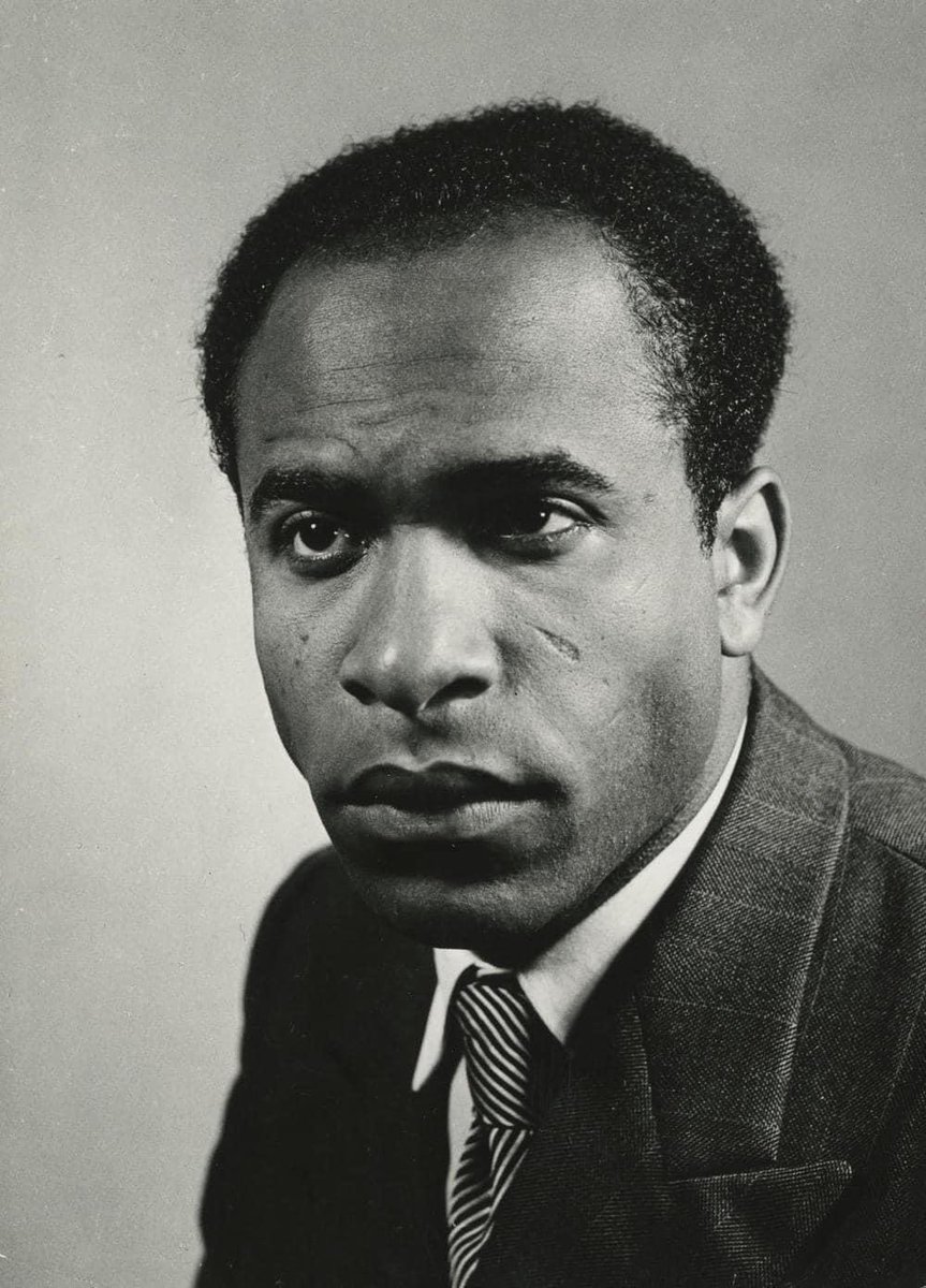 Thread - Il y a 63 ans la mort de Frantz Fanon

« Chaque génération doit dans une relative opacité découvrir sa mission, la remplir ou la trahir » Frantz Fanon

L’oubli est la ruse du diable!