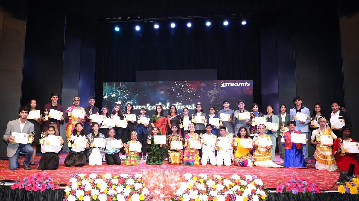 Honor Roll Awards!

Congratulations to the top learners in the Upper School.
Keep up the good work!

#AcademicSuccess #HonorRoll #AcademicExcellence #honorrollachiever #highschool #CBSESchool #cambridge #ib