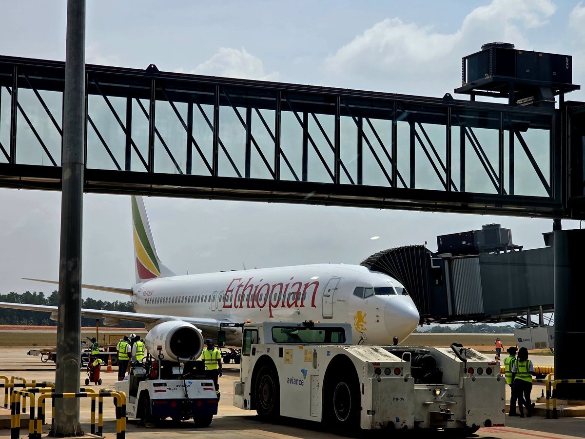 DrEAmoakoh's tweet photo. Kumerica to the whole wiase. The first direct flight to Prempeh 1 airport from Gatwick has landed safely. Praise to God Almighty. https://t.co/oDKuQVG9Wy