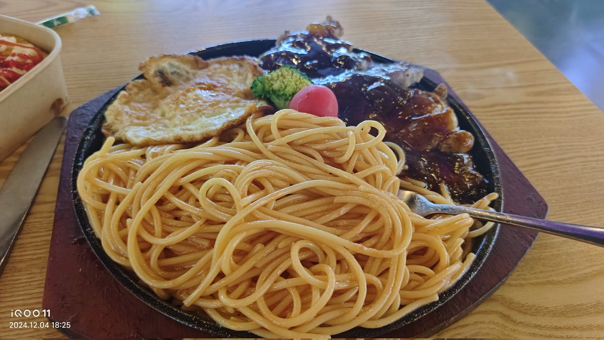 SeeleOrYaYa's tweet photo. @CyronANNO 二十块八 https://t.co/ZwCMoAZois