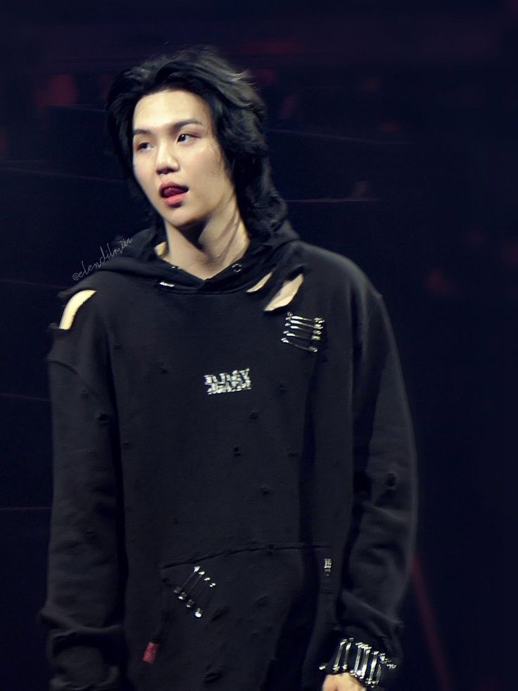 D3_YOONGI's tweet image. You have the power to captivate.