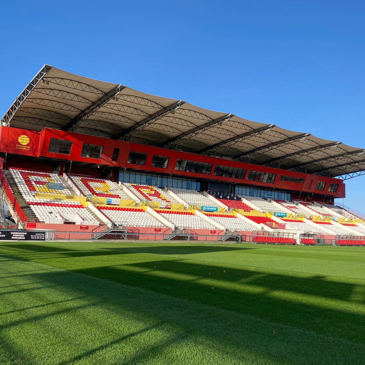 🔥 Depuis 1899, c'est pour Rouen que Diochon prend vie. Une Région, une ville, un club, <a href="/fcr1899/">FC Rouen 1899</a> ! 👊

🫶 Le lettrage FCR retrouve sa place en tribune Horlaville. À ce soir !

#TeamFCR #Rouen #Normandie