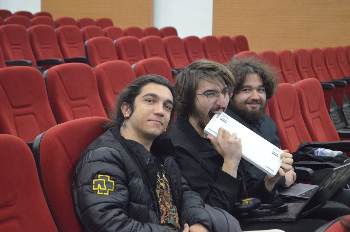 Software Club | Ostim Solana Hackathon tweet media