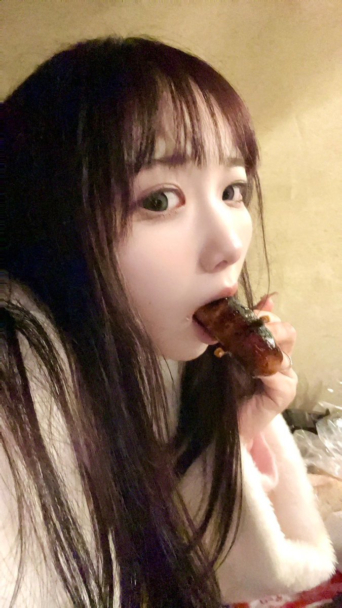 4O_sub's tweet photo. ソーセージおいしい https://t.co/rvm3ibRFVH