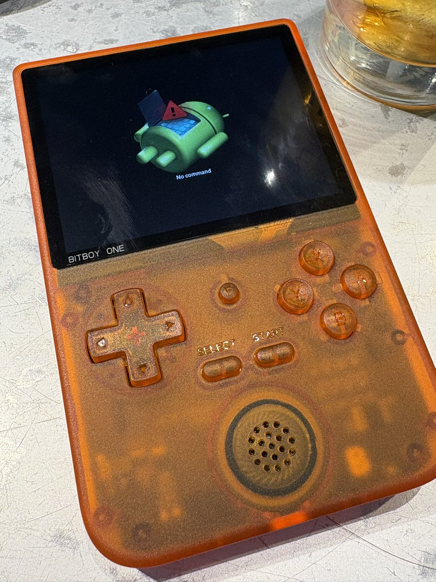 milkchan397's tweet photo. BitBoyここは気をつけて!リスト
✅電源ボタンと音量+ボタンを同時に押すな!ぶっ壊れっぞ。
✅元の画面に戻りたいのに戻れない時はstartとselectの同時押しやで。
✅それでもダメならFボタン(真ん中の小さいボタン)と電源ボタンの同時長押しや。
それで再起動できる。
#BitBoy https://t.co/VkJJ2S2uCA