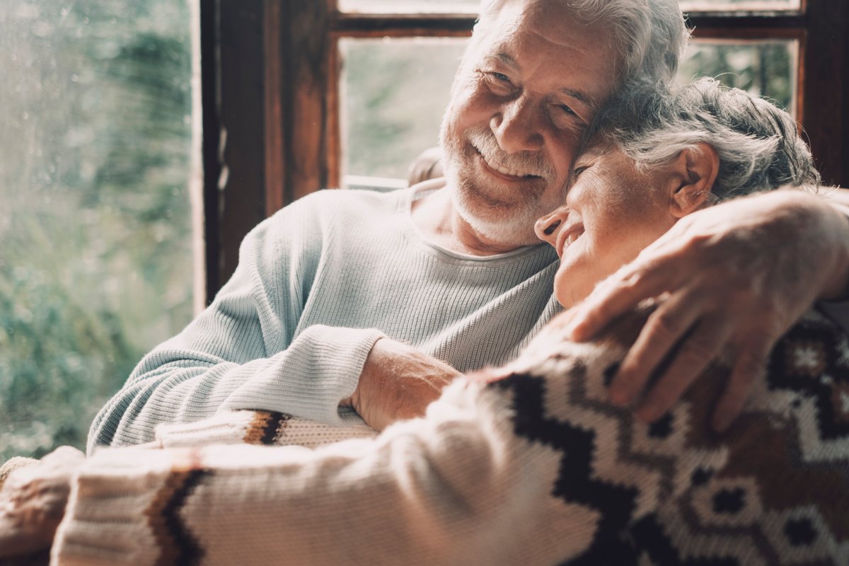 Our centralised portal offers real-time data, trends, and insights to support proactive care—whether it's helping an elderly parent, managing chronic conditions, or monitoring health &amp; home environments. Everon keeps everyone informed

everon.net