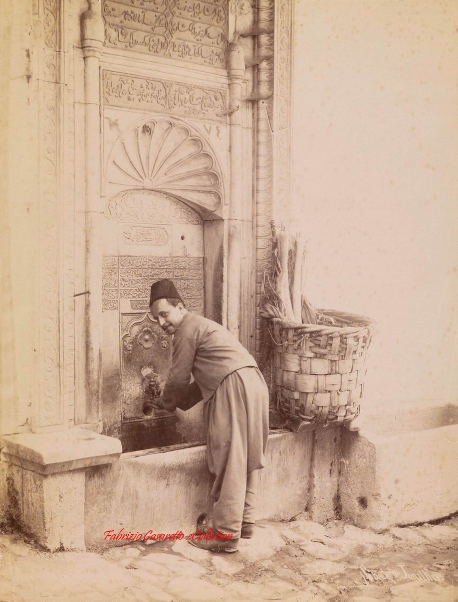 casarettof's tweet photo. Ancienne fontaine à Scutari, nég. no.559, 1890s.
Usküdar'daki bu çeşme acaba hangisi? Günümüzde ne durumda?
https://t.co/AkxchK4WXB
#sebahjoaillier #dersaadet #tip #fountain #osmanli #ottoman #constantinople #bazar #bosphorus #bogaz #uskudar #scutari https://t.co/gYAY2jBSEB