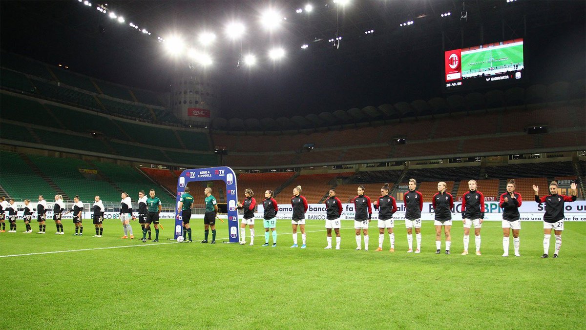 lallascat's tweet image. 🗓️ Un momento di calcio femminile al giorno fino a Natale. 

5. Milan - Juventus a San Siro il 5/10/20, la sola partita femminile dell’era moderna giocata alla Scala del calcio. 

Domenica al Meazza si giocherà per la prima volta il derby della Madonnina di #SerieAFemminile 🏟️