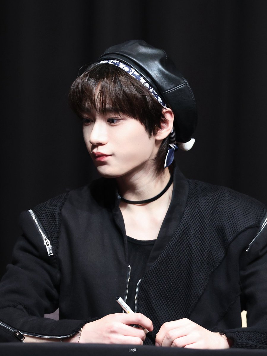 LUNE000227's tweet photo. 20231206

#다크비 #룬 #정성민 #DKB #LUNE https://t.co/sIuyT0t2QS