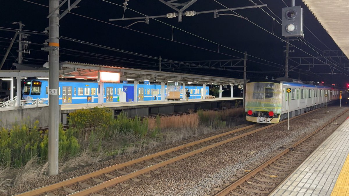Rail_Channel's tweet photo. 2024.12.6
#61601F 甲種輸送。栗橋(南栗橋)→徳庵
5両化 及び 64601号車の #80000系 組み込み改造のため、近車(近畿車輛)へ。現在は膳所に停車中。米原では #近江鉄道 と
#60000系 #61501F #野田線 #アーバンパークライン #東海道本線 #100形 #101F #223系 #琵琶湖線 https://t.co/N2MKwIbgqC