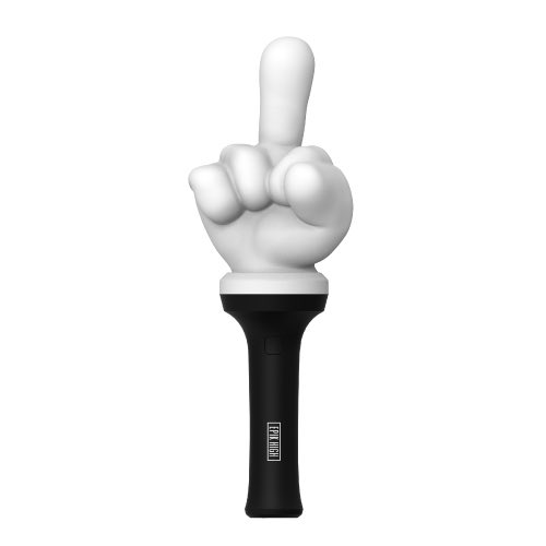 squib_bie's tweet photo. 집회에서 옆에 분 에픽하이 뻑큐봉 들고 계시는데 어떤 응원봉이 이렇게까지 탐난 적이 없었슨; https://t.co/feKtqDqoqb