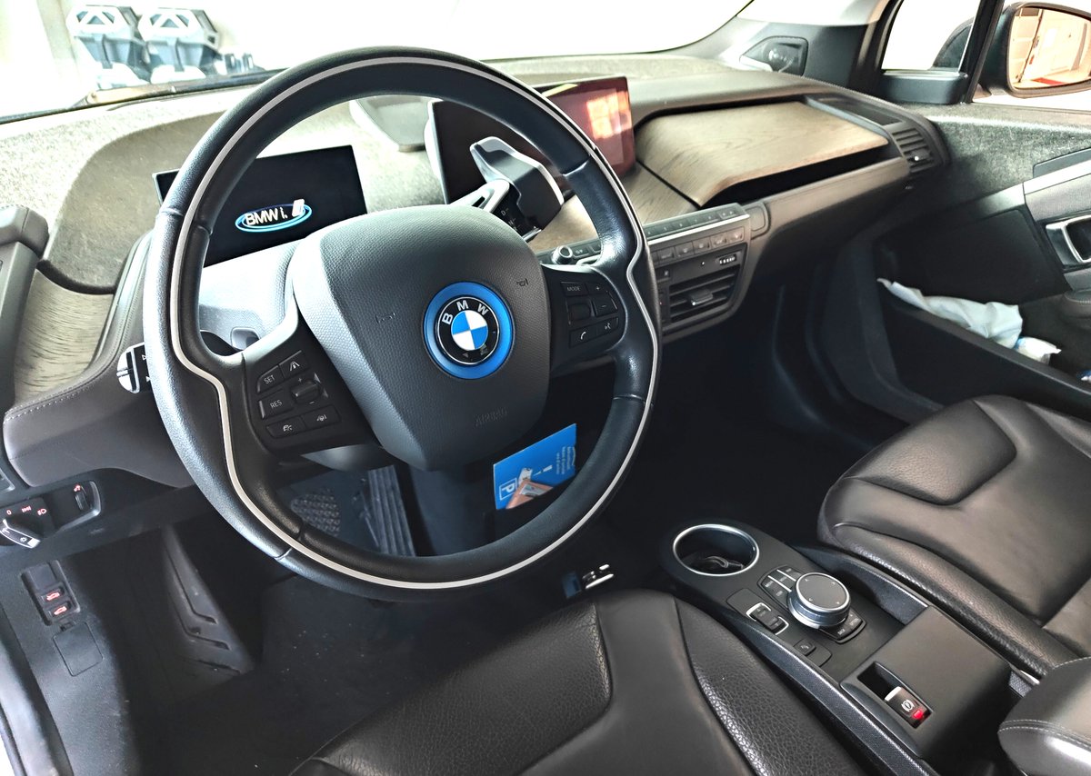 Ectech_ch's tweet photo. Heute bei https://t.co/2WMwKQMD7A
*************************
End of Warranty Check - BMW i3 😇

#ectech.ch #tesla #elekroauto #service #wartung #endofwarrantycheck #reparatur #optimierung https://t.co/97zuGhuIKQ