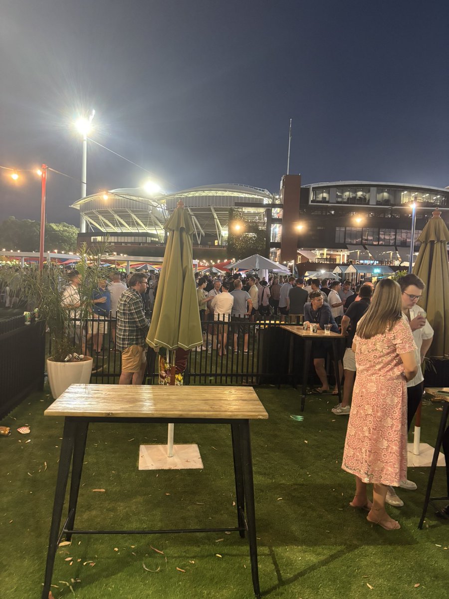 Chris Heeson tweet media