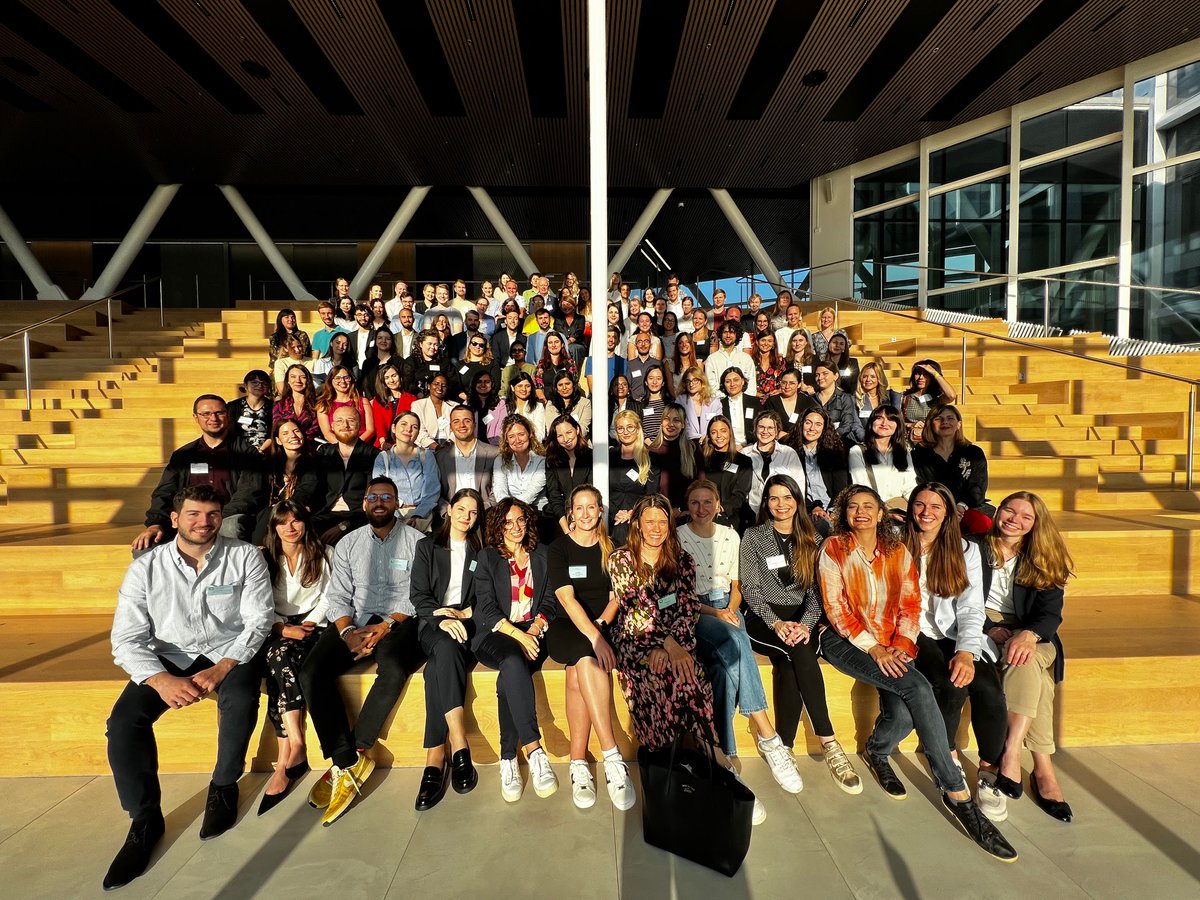 Meet Dr Walter Vena!

Learn about Dr Vena's research background, clinical interests, and activities as part of the <a href="/ESEndocrinology/">European Society of Endocrinology (ESE)</a> Young Endocrinologists and Scientists (ESE EYES)

easo.org/easo-ecn-inter…

<a href="/WalterVena1/">Walter Vena</a>