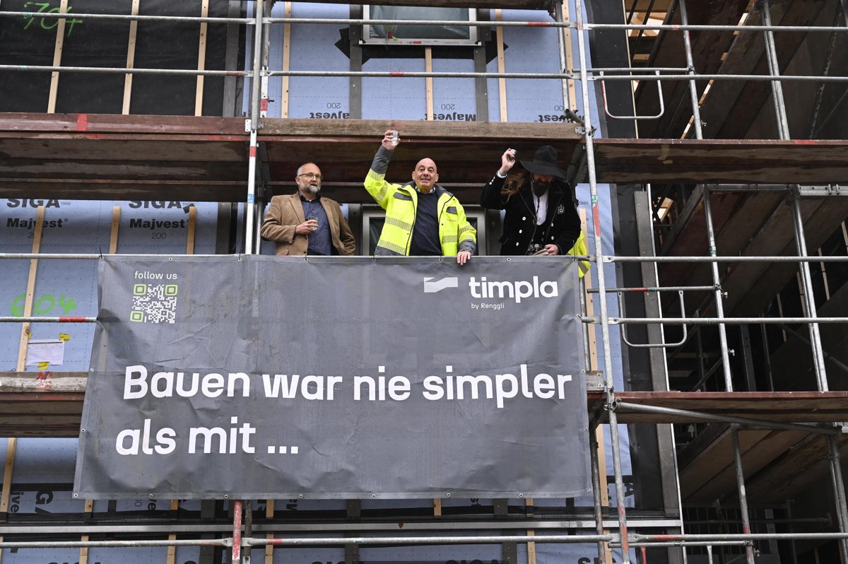 Richtfest am "Haus am Stadtsee": Landkreis Barnim erweitert Unterbringungskapazitäten für Geflüchtete in Eberswalde mynewsdesk.com/de/landkreis-b…