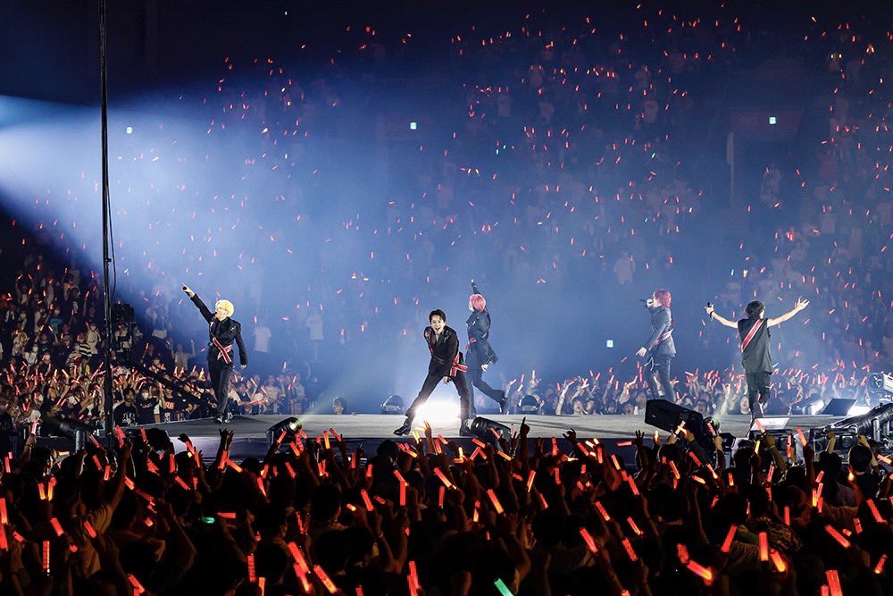 YOUTA_MDKD's tweet photo. MADKIDからアクセルのみんなへ

MADKID結成10周年イヤーの最後のお願いです

#令和6年アニソン大賞
今年はユーザー投票賞を絶対に絶対に受賞したいです。今年の最後に俺たちの底力を日本中のアニソンファンに見せつけてやりませんか

投票する曲はTVアニメ'佐々木とピーちゃん'のOPテーマ曲『FLY』でお願いします！絶対獲ろうぜ

#ささピー #sasapi