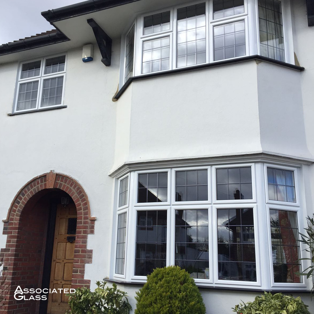 AssociatedGlas's tweet image. Sometimes, less is more! ✨

Classic #BayWindows offer timeless elegance and functionality, making a bold statement without overcomplicating your home's design. 🏡

Discover how these simple yet stylish #windows can transform your space—contact us today!

📞 02085 083821