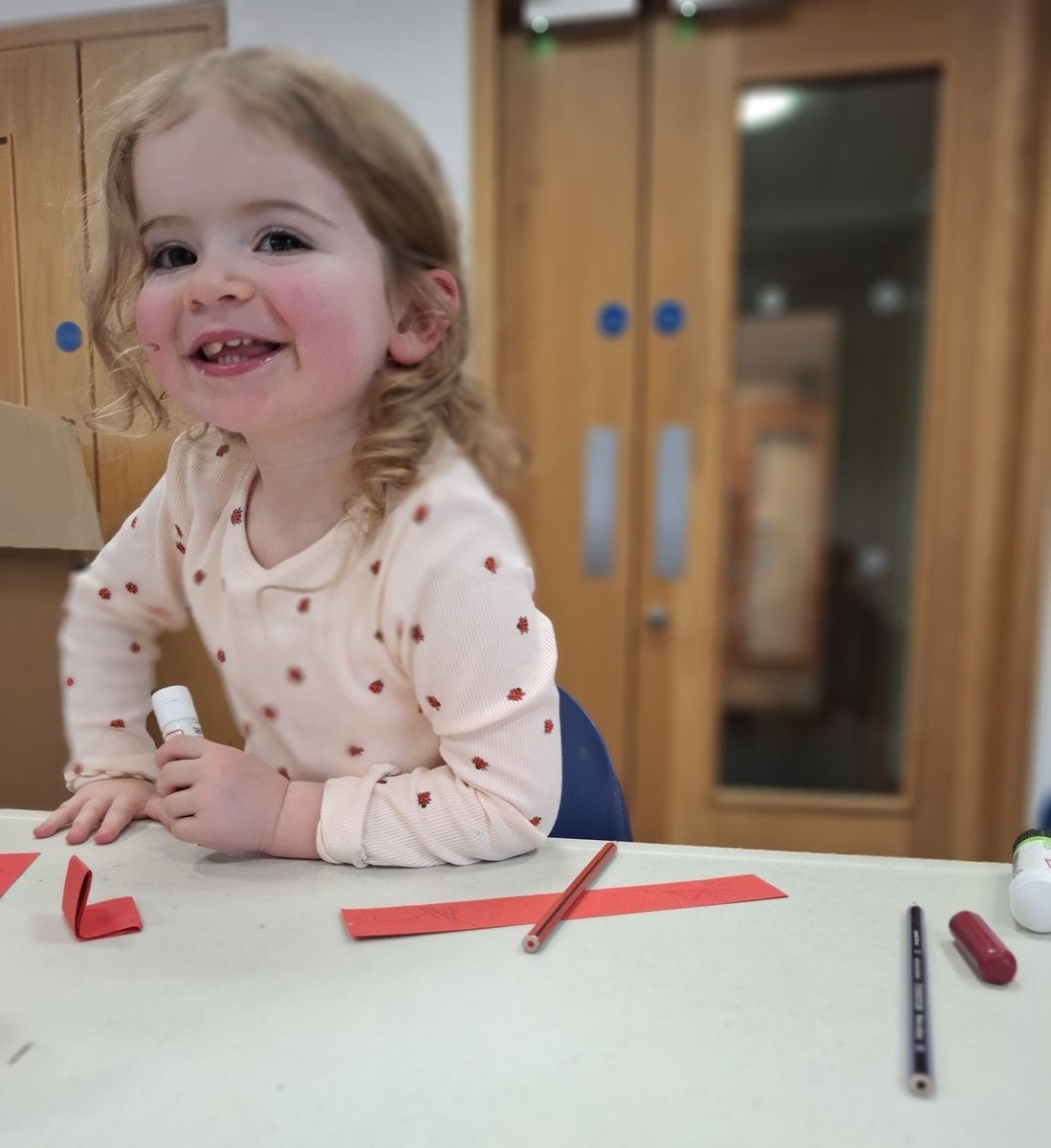 corkcitylibrary's tweet photo. Handmade decorations are our favourite!
Children in Bishoptown Library are busy making their very own Chirstmas tree decorations to celebrate Library Ireland Week.
#CorkCityLibraries #BishopstownLibrary #LIW24 https://t.co/zwtyNz3E9U