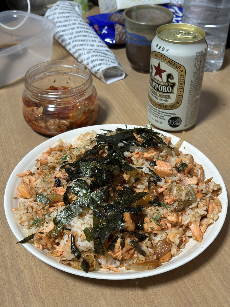 krisismonn's tweet photo. cooking kimchi stew hotpot, salmon fried rice, kimchi tuna melt, and beef enoki rolls for my gf https://t.co/wgBF5ZuTvU