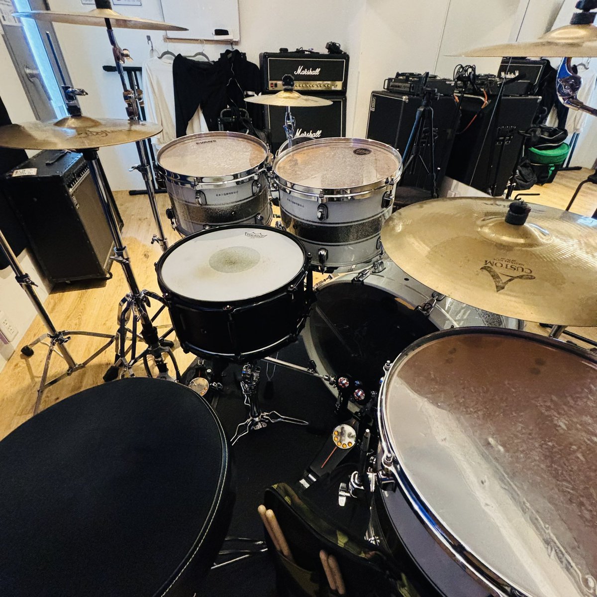 KANJYOU01SHIN's tweet photo. ドラム練習終了🥁
ドラム動画も撮りましたよ〜。

#感情DrumsSHINGEN #SHINGEN
#Drummer #SupportDrummer
#ドラム動画 #ドラム練習 https://t.co/BU5Ttf1xcW