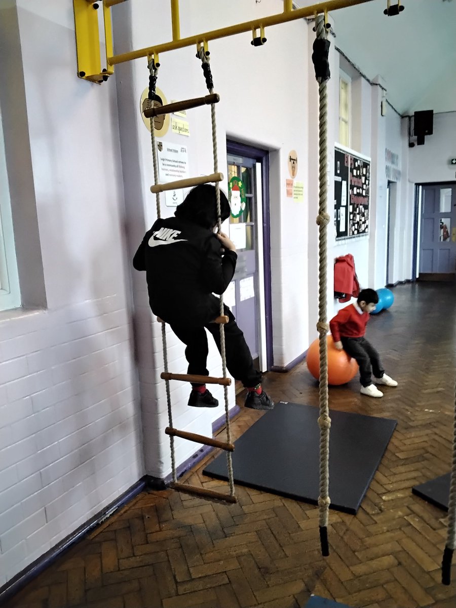 LeighPrimary's tweet photo. We love our daily session of P.E in the hall.  We want to be active like Active Azra!
#article28 #startwell #activeazra #PE #exercise #keepingfit #MakingMemories #activeazra https://t.co/CECBjvtg06