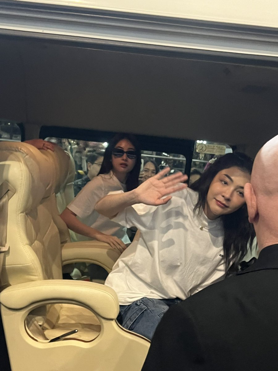 Thatha9999999's tweet image. So beautiful 😻 

See you tomorrow ☺️
@malisorn00 @Yoko_apasra 

#2Us
#FayeYoko1stFMinPP
#FayeYoko2UsFMinCambodia
#FayeYoko