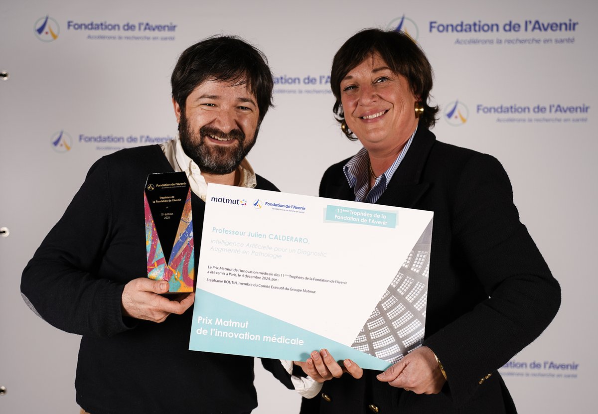 C’est avec grand plaisir que j’ai représenté la <a href="/Matmut/">Matmut</a> mercredi, au <a href="/lecese/">CESE</a> pour la 11è cérémonie des Trophées de la <a href="/FondationAvenir/">Fondation de l'Avenir</a> et remis le Prix de l’Innovation Médicale – Matmut au Pr. Julien Calderaro pour son projet sur l’#IA pour un Diagnostic Augmenté en Pathologie.🤗