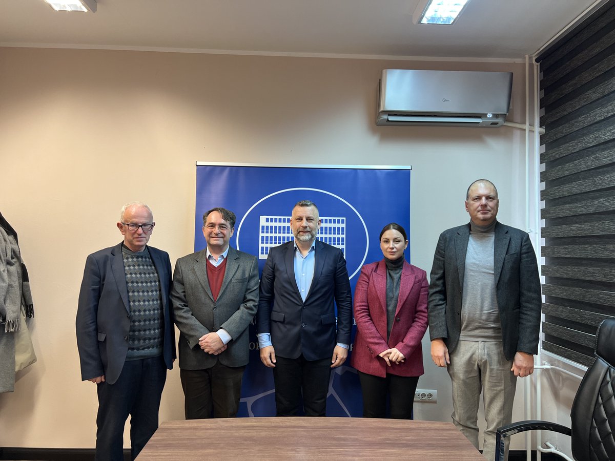 KIPREDofficial's tweet photo. The ‘Multi-Ethnic Caravan for Peace and Cohabitation’ initiative continued in the municipality of Štrpce/ Shtërpcë meeting with Mayor Dalibor Jevtić and Priest Staniša Milenković. #CaravanPeaceCohabitation #MultiethnicKosovo #municiplaityofštrpce #KIPRED #NGOAKTIV #KFOS https://t.co/OJFYtAATLE
