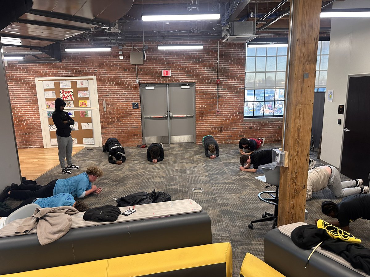 Coach Chris Chang tweet media