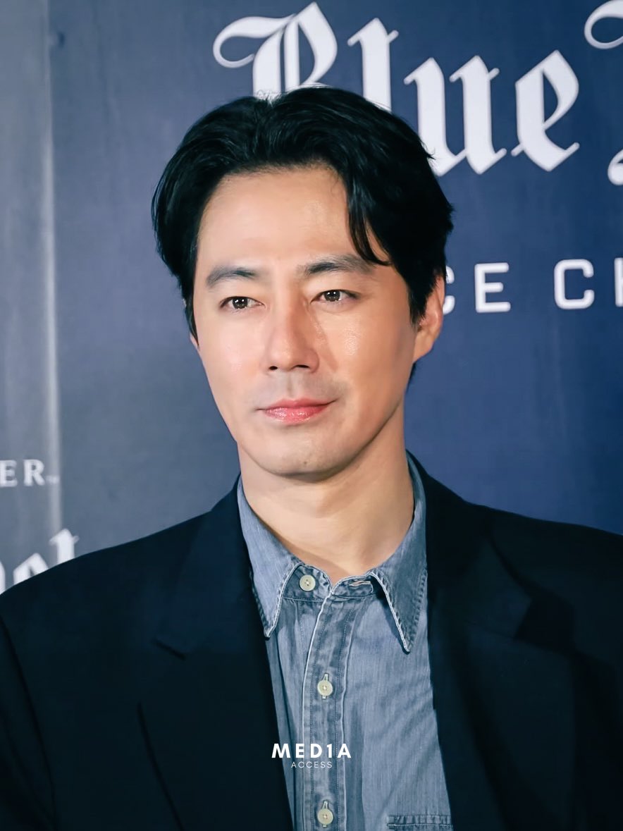 onemedia_global's tweet photo. [Johnny Walker] NCT’s Johnny and Jo In-sung brought undeniable charisma to the Johnny Walker Blue Label Ice Chalet photocall event. ❄️✨ A perfect blend of elegance and style, the stars lit up the event with their iconic presence.

#JohnnyWalkerBlueLabel #IceChalet #NCT #Johnny #JoInSung