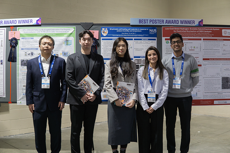 Materials_MRS's tweet image. 🎉 A big congratulations to the #F24MRS Thursday Poster Winners! 👏

Zihao Lin
Ayush Agrawal
Jaemin Park
Emilly Cristine de Brito Dorneles
Xuan Zhan

Your innovation and dedication inspire us all! 🌟 #MaterialsScience #PosterSession