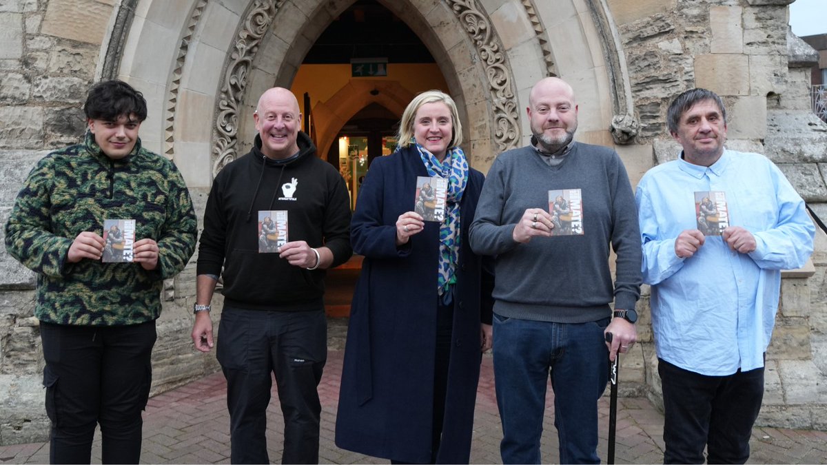 📣𝐄𝐱𝐩𝐥𝐨𝐫𝐢𝐧𝐠 𝐭𝐡𝐞 𝐥𝐢𝐧𝐤 𝐛𝐞𝐭𝐰𝐞𝐞𝐧 𝐚𝐫𝐭 𝐚𝐧𝐝 𝐦𝐞𝐧'𝐬 𝐦𝐞𝐧𝐭𝐚𝐥 𝐡𝐞𝐚𝐥𝐭𝐡📣

Mental health is a vital part of men’s lives and it’s OK to talk about it!

That’s the message of a new booklet which has been created by Hartlepool men for Hartlepool men in