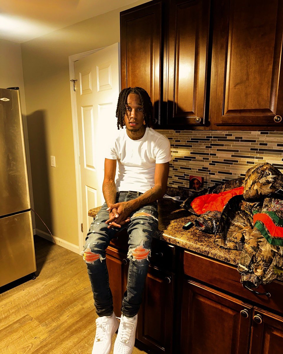 DaPgPlug's tweet image. ig: lilmello700