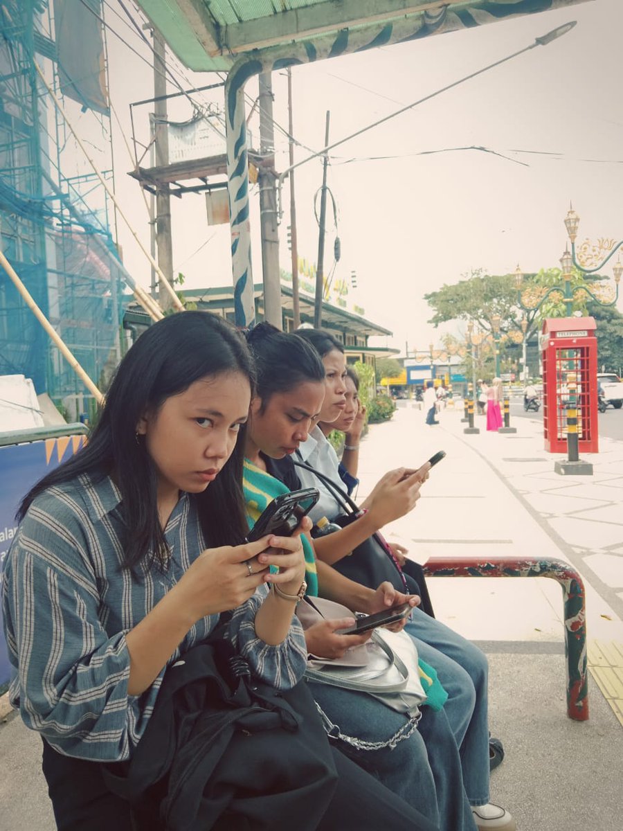 wadidau74086's tweet photo. POV: side eyes gue ketika difotoin orang asing🙄

#orangasing 
#Wadidauid
#Miyabi
#Bisadipegang 
#Khilaf https://t.co/4JnMS9kRFP