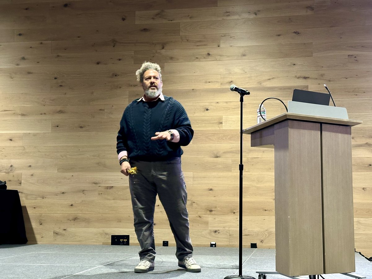 LawrenceDCodes (@lawrencedcodes) on Twitter photo Day 2 #CommitYourCode conf begins! Opening by <a href="/DThompsonDev/">Danny Thompson</a> and keynote by the one and only <a href="/elchefe/">tim is different now🥰</a>
#techconference #programmers
The fact the proceeds from this are going to charity is literally icing on the cake 🤌🏾 Day 2 #CommitYourCode conf begins! Opening by <a href="/DThompsonDev/">Danny Thompson</a> and keynote by the one and only <a href="/elchefe/">tim is different now🥰</a>
#techconference #programmers
The fact the proceeds from this are going to charity is literally icing on the cake 🤌🏾