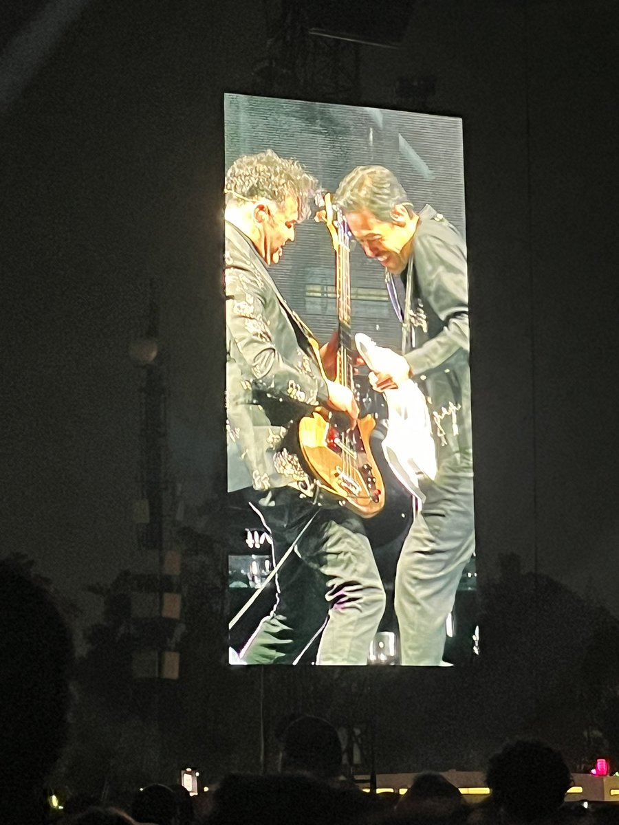 erikpenta_30's tweet image. Estuvo muy chingón el concierto @ruleiro #DestrozoPoderoso