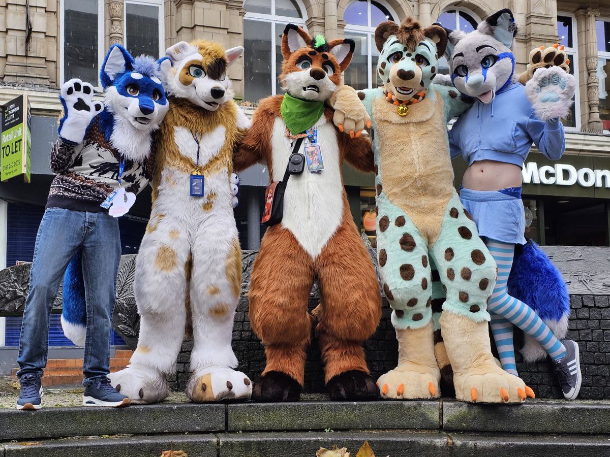 🐺💙 Lapis Wolfe 💙🐺 (@lapiswolfe) on Twitter photo Happy #FursuitFriday! Are you ready for Christmas? OwO
From left to right:
<a href="/MerryMeerCollie/">MerryMeer</a>
<a href="/marlynfoxxo/">Marlyn 🦊 🔜 EF</a>
@CheetahMinty
<a href="/MafictheFolf/">Mafic the Folf~💙🔜CFZ</a>
📸: berryblender
📍: <a href="/Warrington_Furs/">Warrington Furs</a>
#furry #furries #furryfandom #furrycommunity #fursuit #fursuiting #FursuitEveryday Happy #FursuitFriday! Are you ready for Christmas? OwO
From left to right:
<a href="/MerryMeerCollie/">MerryMeer</a>
<a href="/marlynfoxxo/">Marlyn 🦊 🔜 EF</a>
@CheetahMinty
<a href="/MafictheFolf/">Mafic the Folf~💙🔜CFZ</a>
📸: berryblender
📍: <a href="/Warrington_Furs/">Warrington Furs</a>
#furry #furries #furryfandom #furrycommunity #fursuit #fursuiting #FursuitEveryday