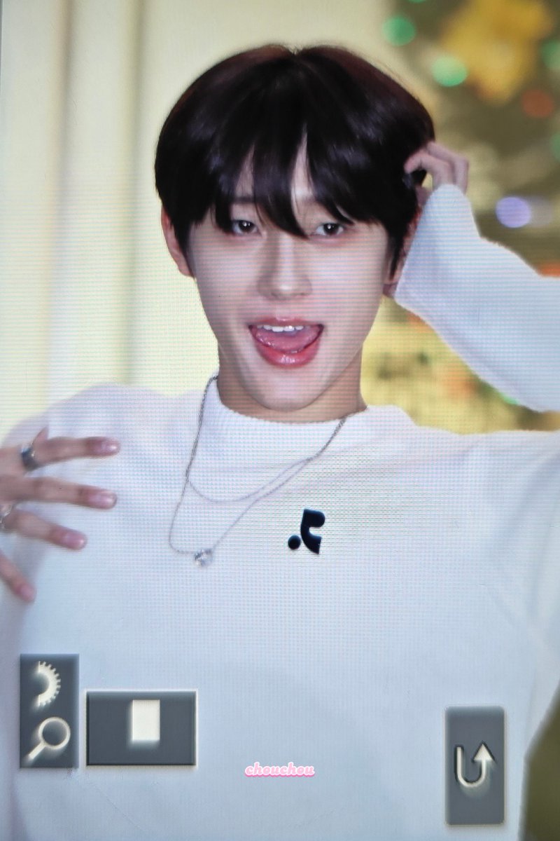 241206 HITOLIVE

#DRIPPIN #민서 #김민서 #KIMMINSEO #ミンソ #민서의사진박물관