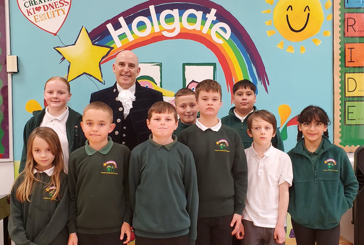 Papillon Communications 🦋 (@papilloncomms) on Twitter photo This week we supported <a href="/HolgatePrimary/">Holgate Primary School</a> as they welcomed the <a href="/HSofNotts/">High Sheriff of Nottinghamshire</a>, Nick Rubins. He raised awareness for his chosen charity, #BrighterFuturesThroughSport, and inspired pupils to aim high! He told them: “Anyone can do good work in their community!” #mentalwellbeing This week we supported <a href="/HolgatePrimary/">Holgate Primary School</a> as they welcomed the <a href="/HSofNotts/">High Sheriff of Nottinghamshire</a>, Nick Rubins. He raised awareness for his chosen charity, #BrighterFuturesThroughSport, and inspired pupils to aim high! He told them: “Anyone can do good work in their community!” #mentalwellbeing