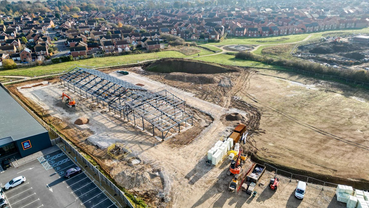 hobsonporter's tweet photo. These aerial pictures show the great progress we’re making on two new primary schools that we’re building near #Grimsby, at Scartho and Waltham, for @NELCouncil. Both are set to open in September 2025 and will be run by @lincsgateway. https://t.co/c2CuiUCJaN